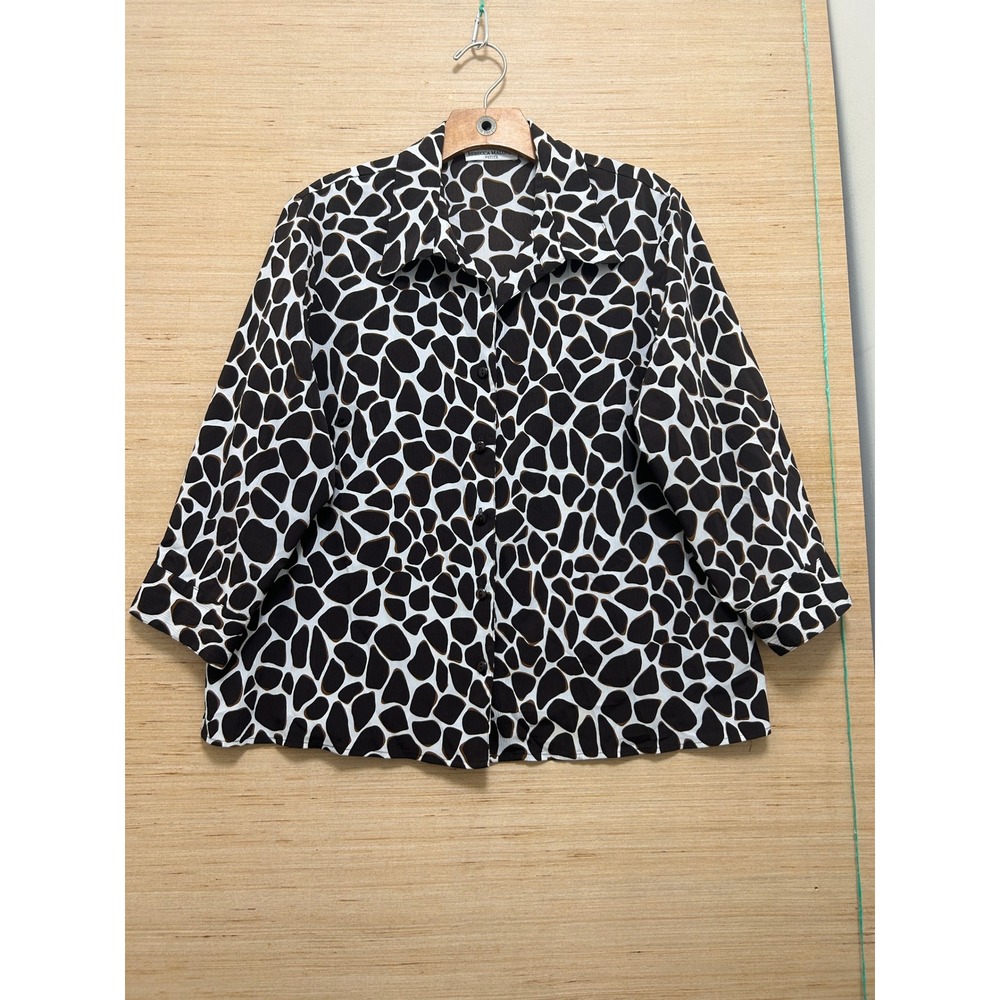 Rebecca Malone Petite Brown Giraffe Print 2 Piece Twin Set Blouse‎ and Tank Top
